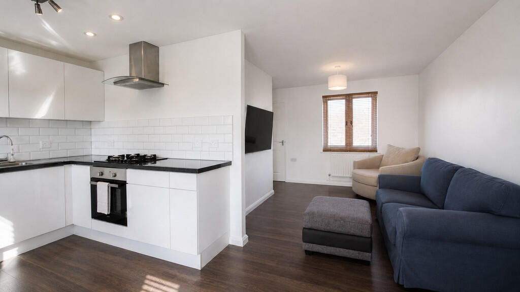 Apartment in East Hampshire, Petersfield - View 2