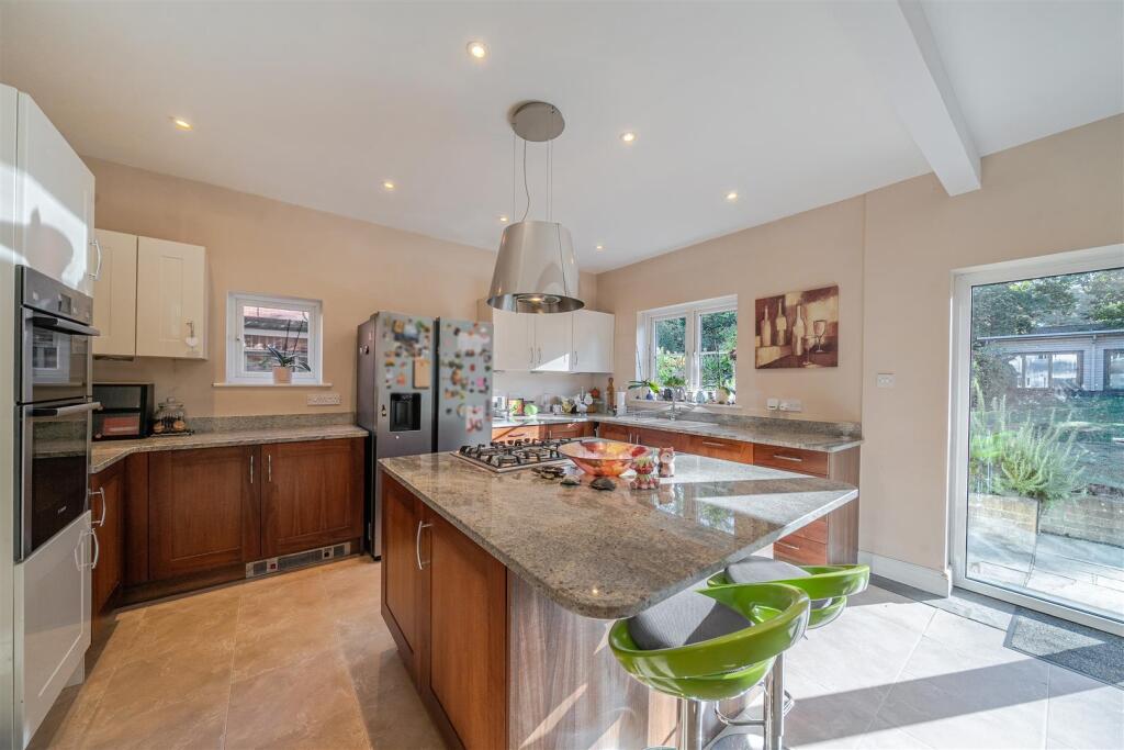 House in Guildford - View 5