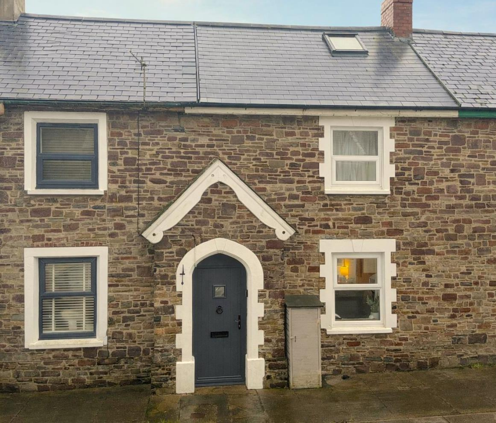 3-bed house on 99 Well Street, £236,000