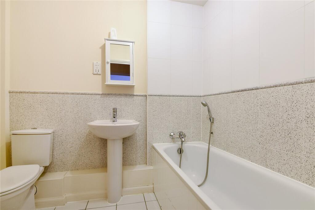 Apartment in Reading, Spring Gardens, Whitley - View 5