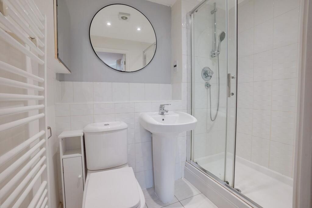 Apartment in Leicester - View 3