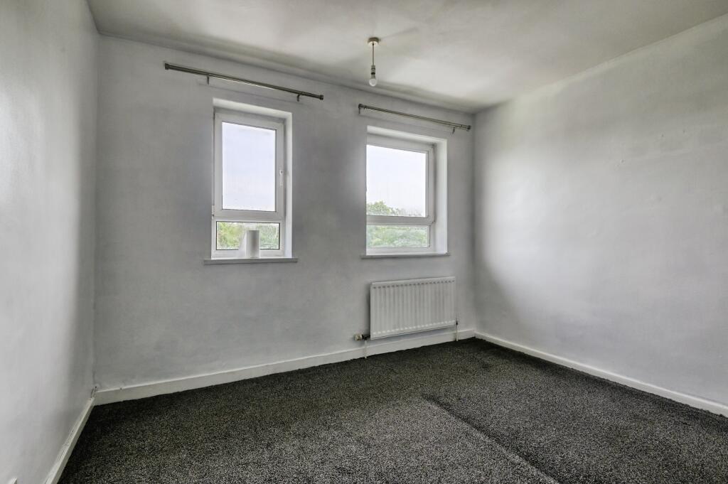 Apartment in Sutton Coldfield, Boldmere - More