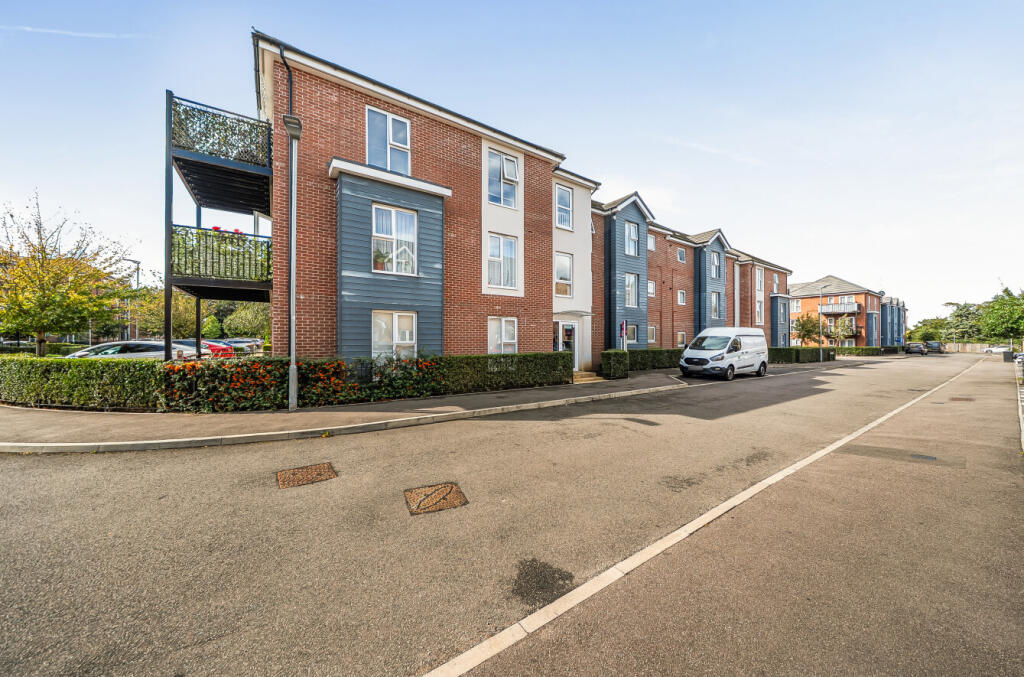Main image of property: Tilling Green, Dunstable, Bedfordshire