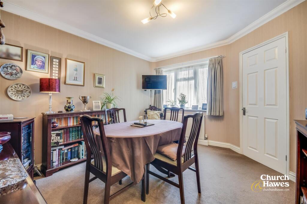 House in Maldon, Stoneyhills, Burnham-on-Crouch - View 4
