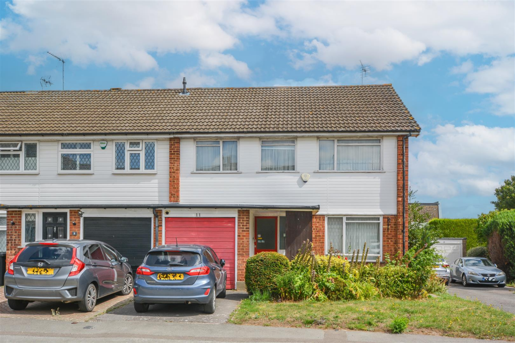 Main image of property: Paglesfield, Hutton, Brentwood