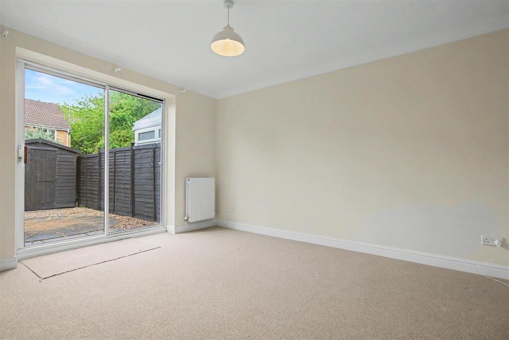 House in Northampton, Thrapston - More