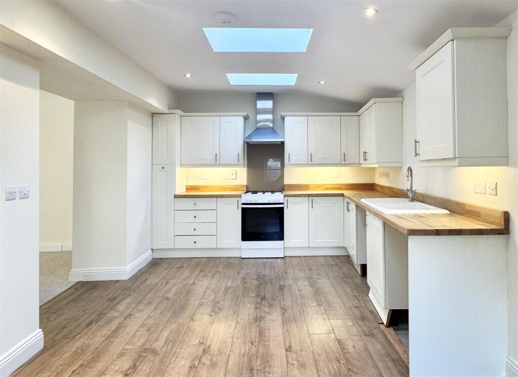 House in Cotswold, Watermoor, Cirencester - View 5