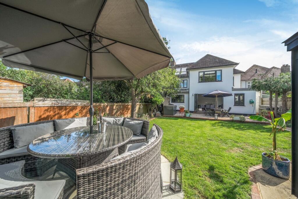 Pickhurst Lane, Hayes, Kent, BR2 photo 5