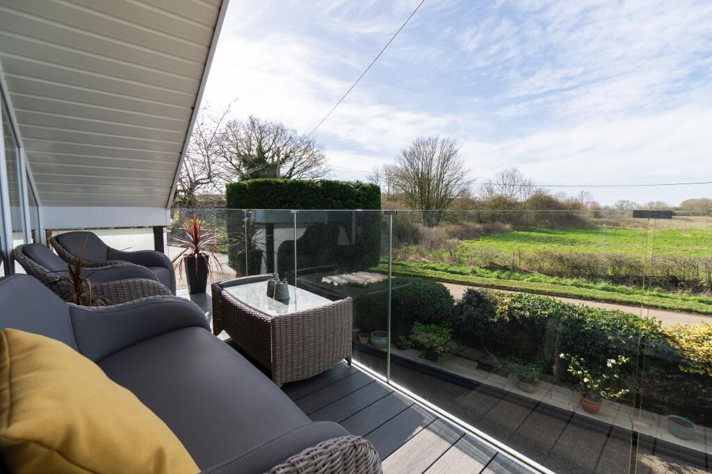 Main image of property: The Twistle, Byfield, NN11