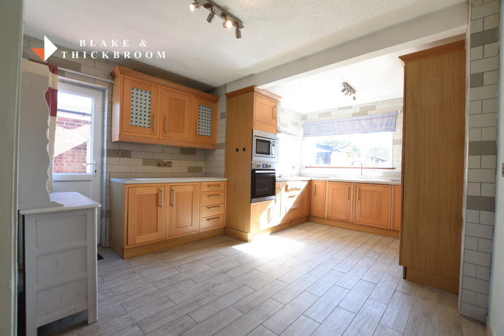Woodlands Close, Clacton-on-sea, CO15 4RY photo 4
