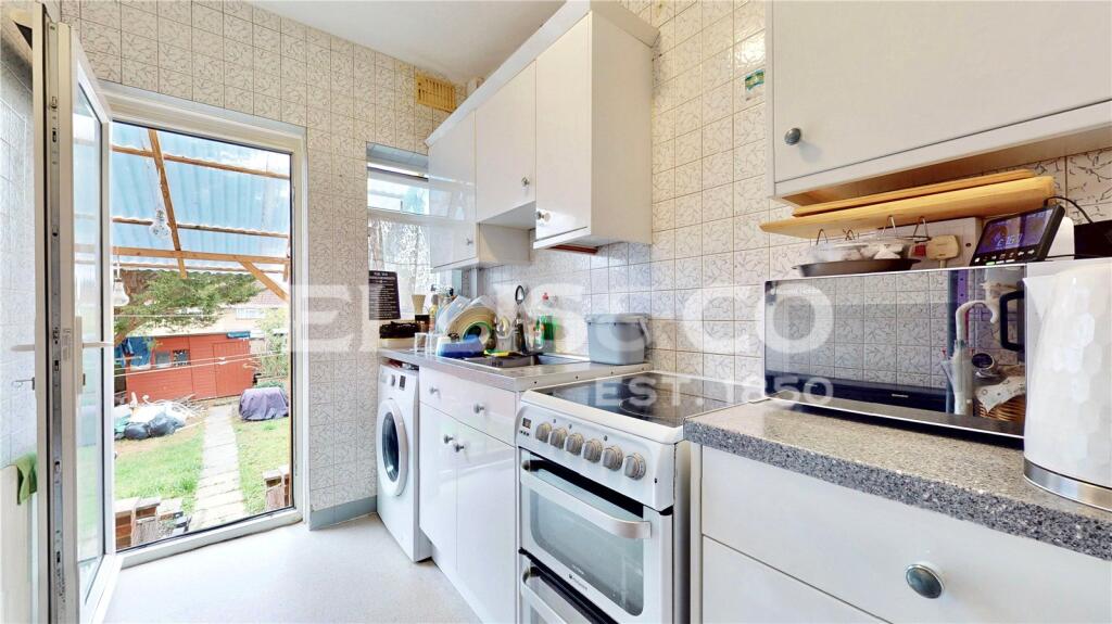 Oakington Manor Drive, Wembley, HA9 photo 4