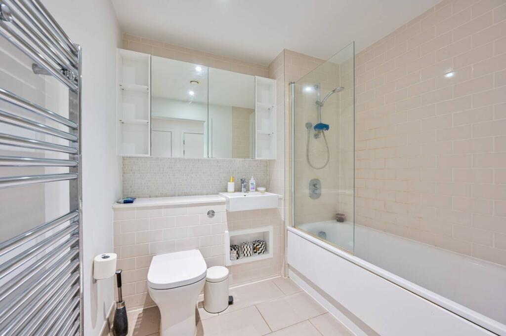 Main image of property: Sayer Street, Elephant and Castle, London, SE17