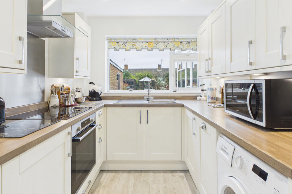 House in Dacorum, Adeyfield - View 3