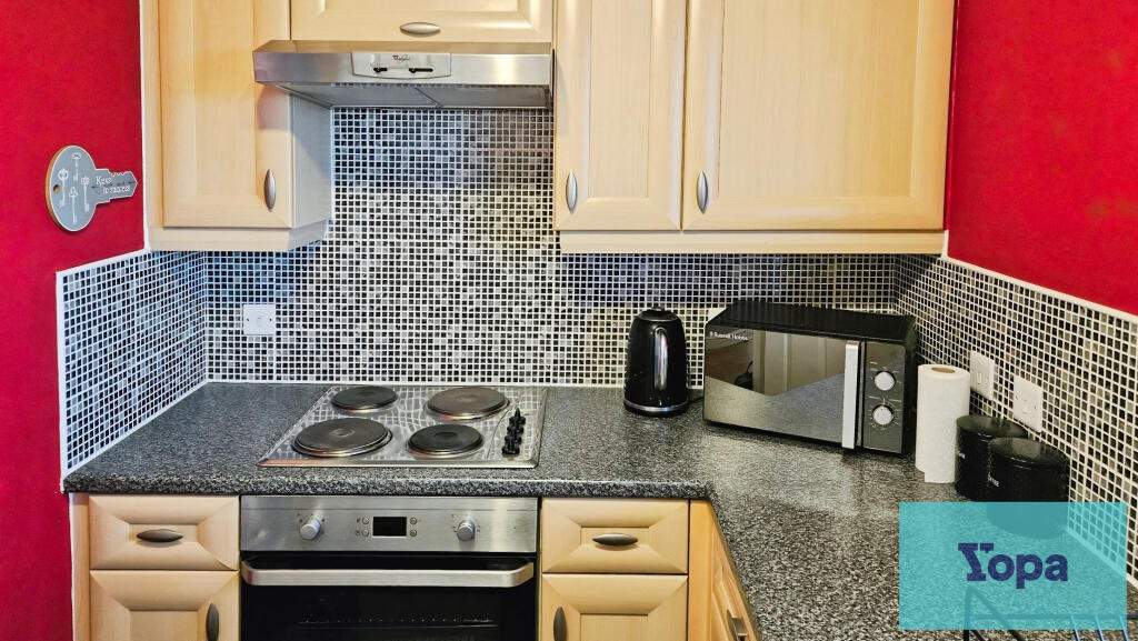 Apartment in Stoke-on-Trent - More