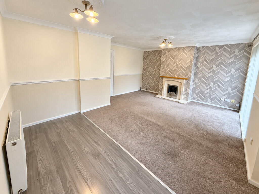 House in Stoke-on-Trent - View 2