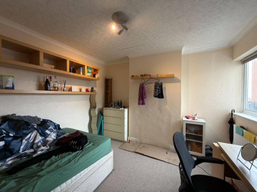 Apartment in Hertsmere, Potters Bar - View 4