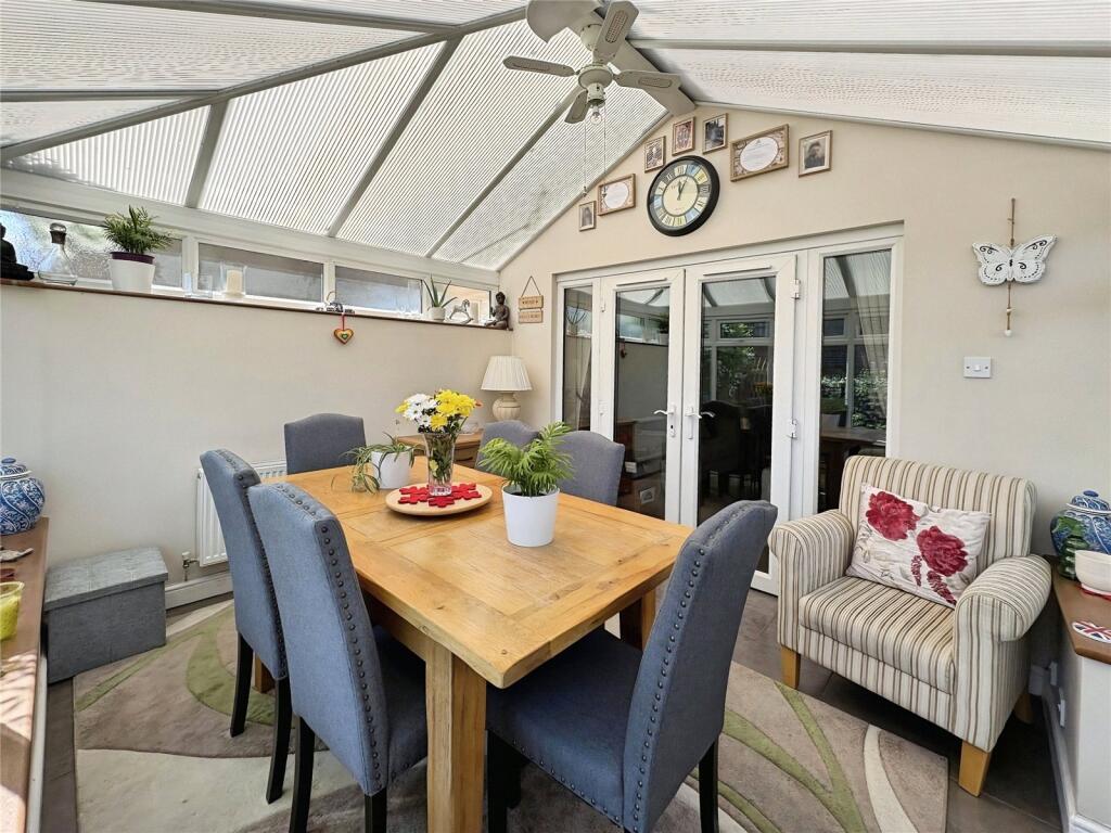 Bentley Close, Chatham, Kent, ME5 photo 3