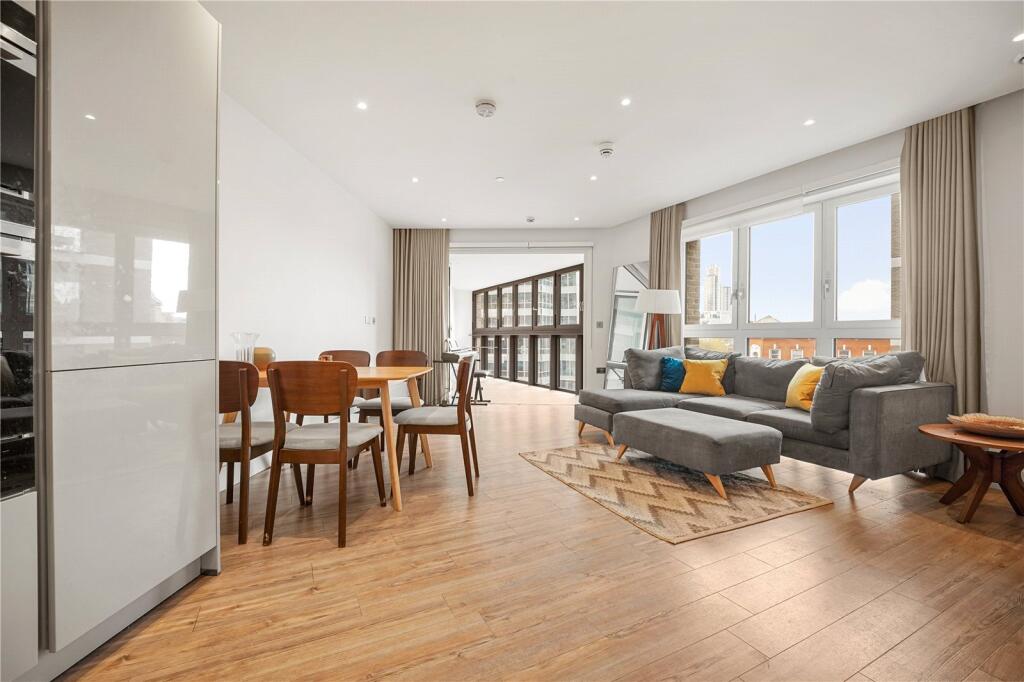 Main image of property: Wiverton Tower, E1