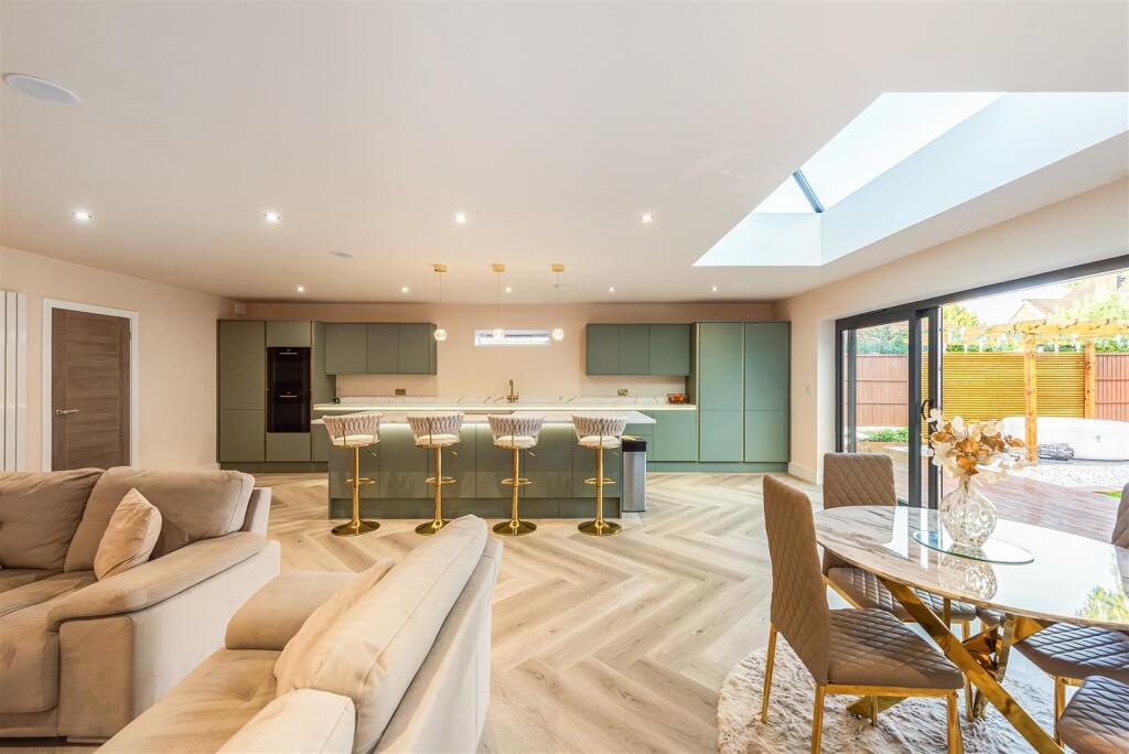 House in Winchester, Shedfield - More