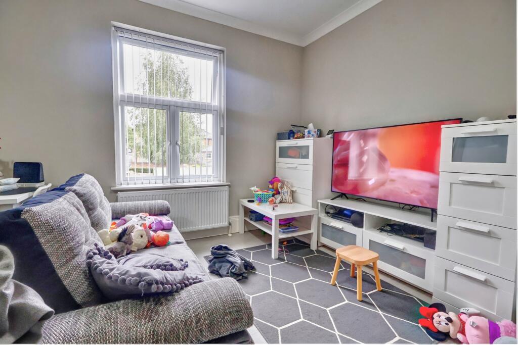 Apartment in High Wycombe, Totteridge - View 3
