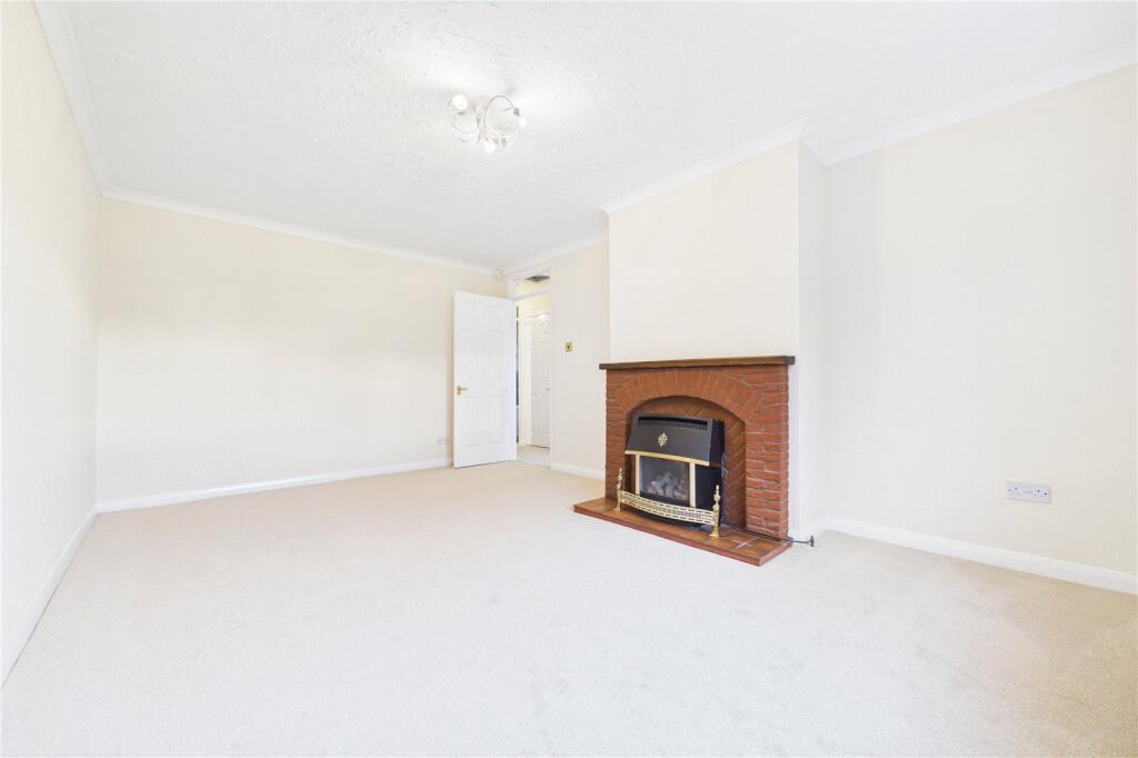 House in Berkshire, Calcot, Tilehurst - View 4
