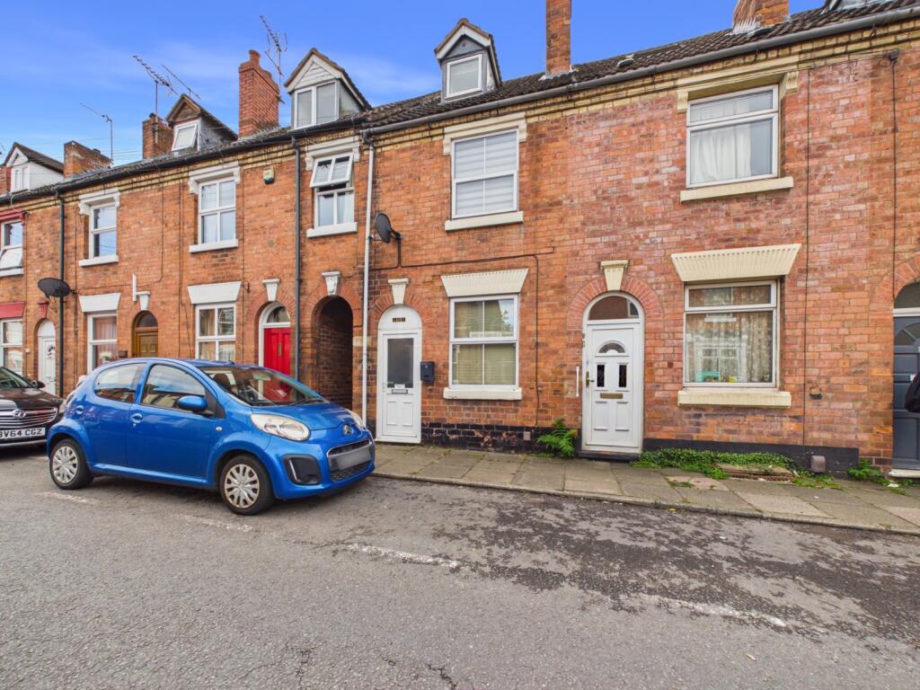 Main image of property: Wood Street, Kidderminster, DY11 6UA