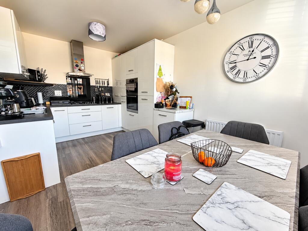 House in Basildon, Essex - More