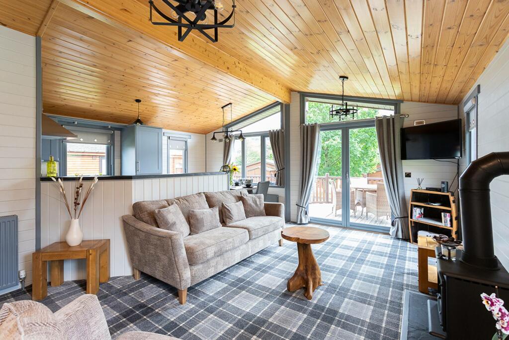 Kenmore Mains of Taymouth estate Pitch : TMTM01004, Aberfeldy, PH15 2HN photo 3