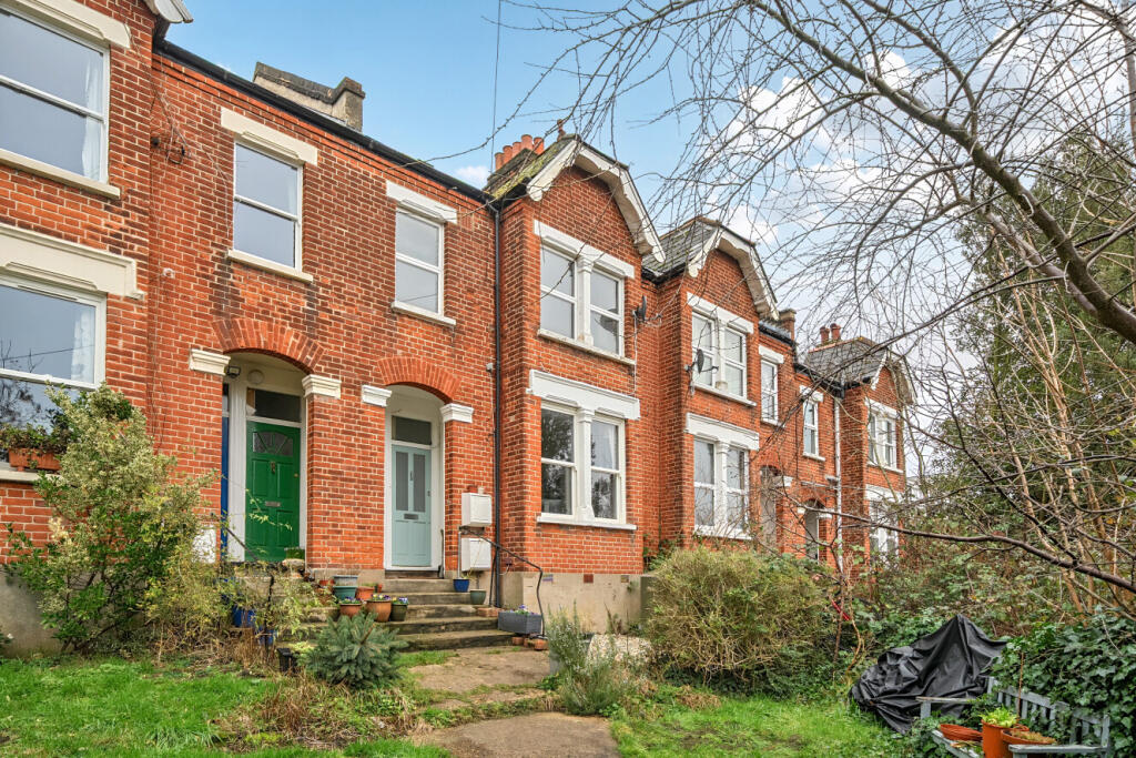 Main image of property: Oaksford Avenue, London, SE26