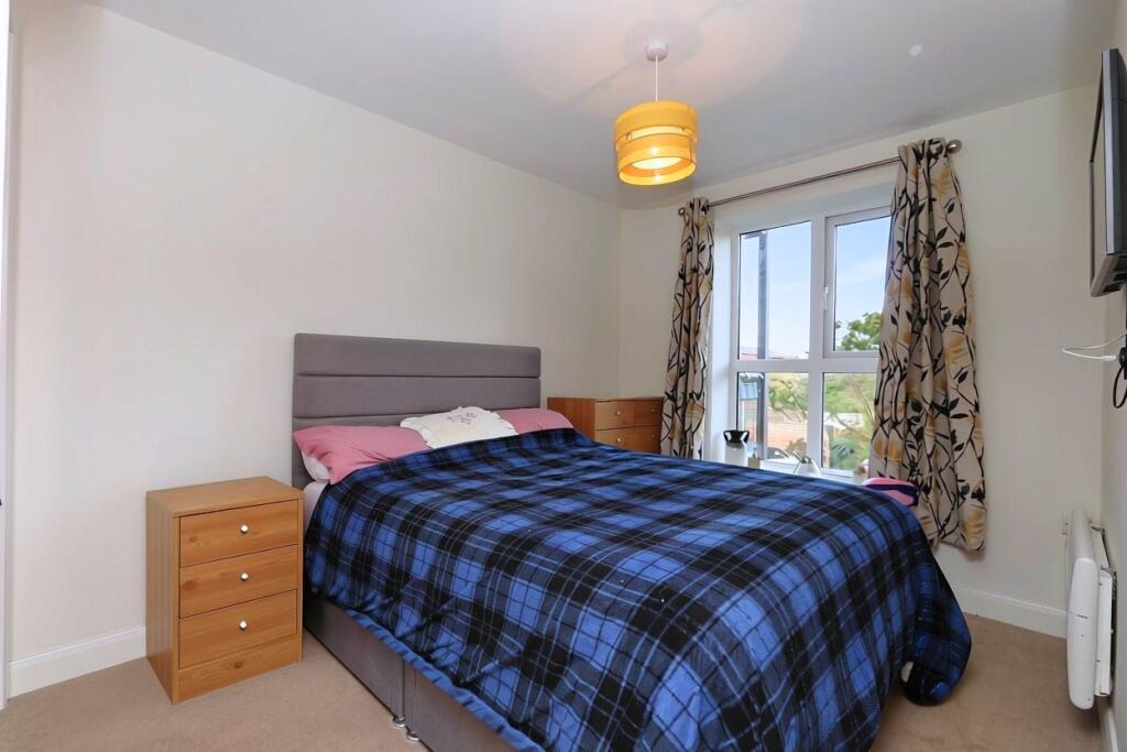 Apartment in Sefton, Liverpool City Region - More