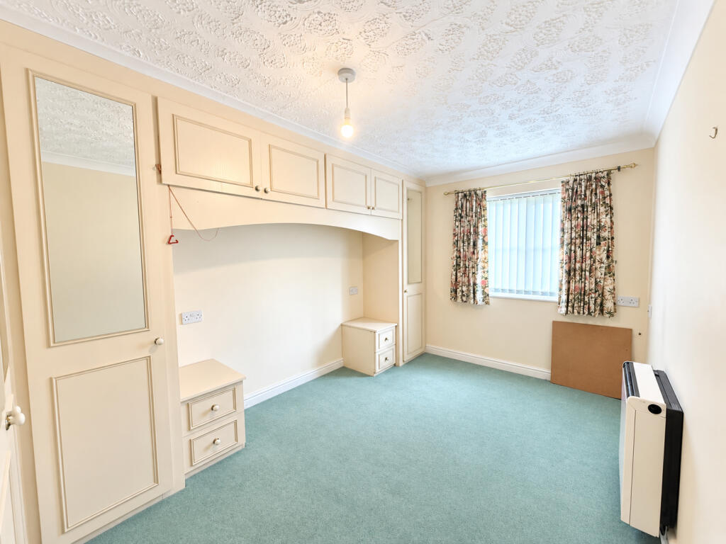 Apartment in Royal Wootton Bassett, Wiltshire - More