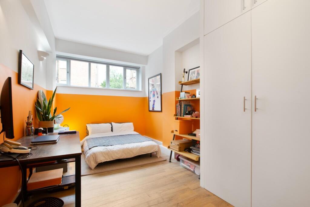 Apartment in London, Elmington Estate, Camberwell - View 4