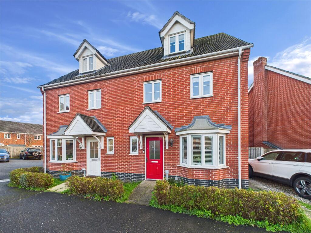 4-bed semi-detached on Grantham Avenue, Great Cornard, Sudbury, Suffolk, CO10, £325,000
