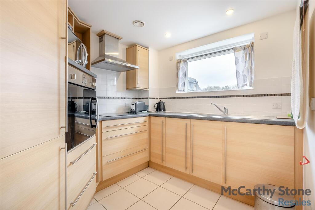 Additional image 7 of Peel Court, College Way, Welwyn Garden City, Hertfordshire, AL8 6DG