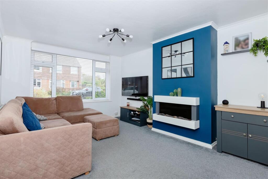 House in Worthing, West Sussex - View 3