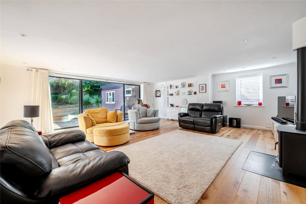 House in Guildford - View 2