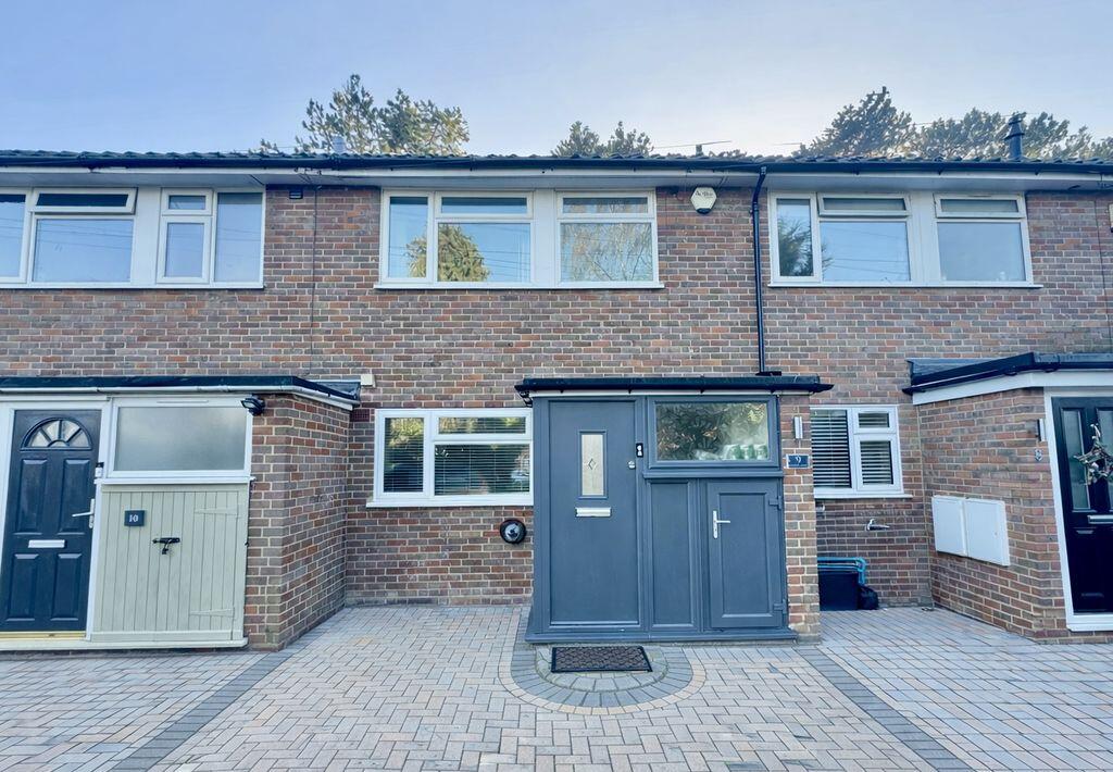 2-bed terraced on Western Drive, Wooburn Green, £450,000