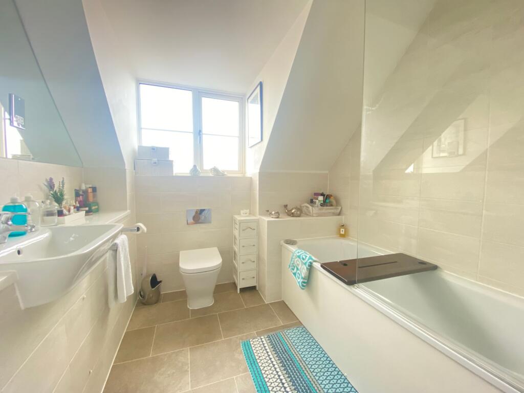 Apartment in Horsham, Colgate - More