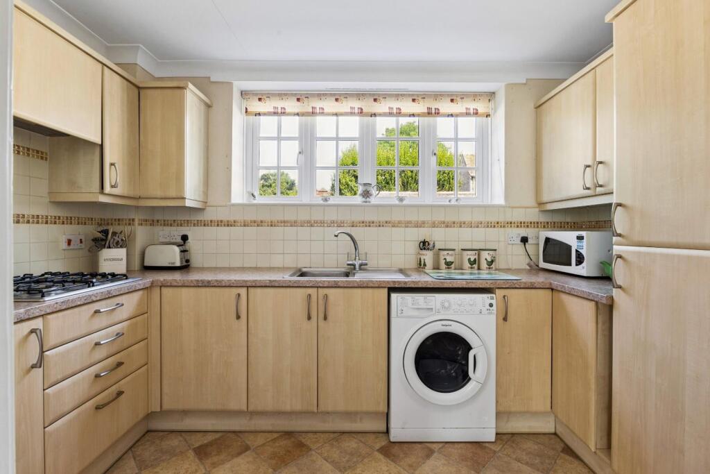 Apartment in Salisbury - More