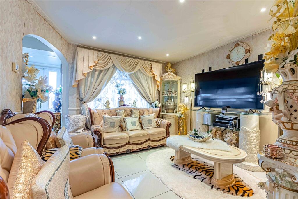 House in Watford - View 2