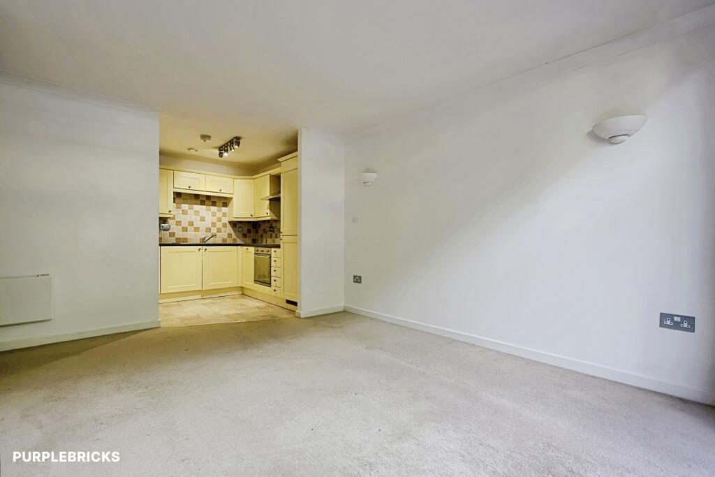 Apartment in Kirklees, Wellhouse - More
