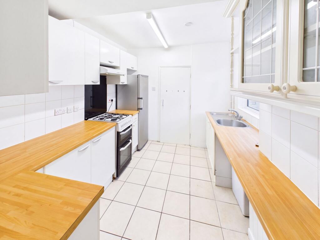 Apartment in Milton Keynes, Bletchley and Fenny Stratford - View 5