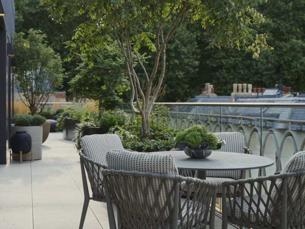 Apartment in London - More