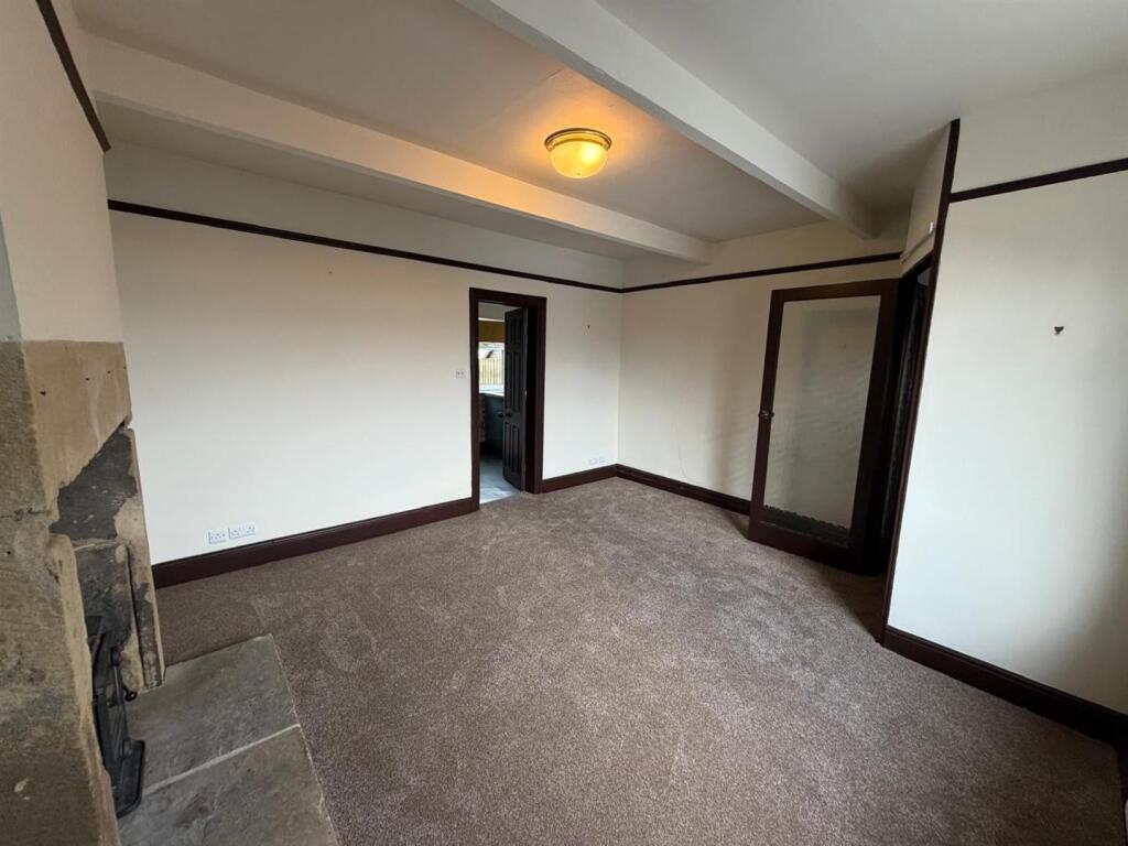 Additional image 3 of Albert Square, Silsden