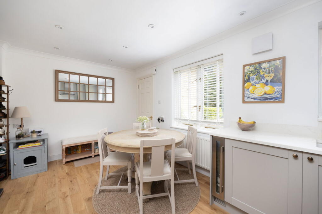 House in Swindon - View 4