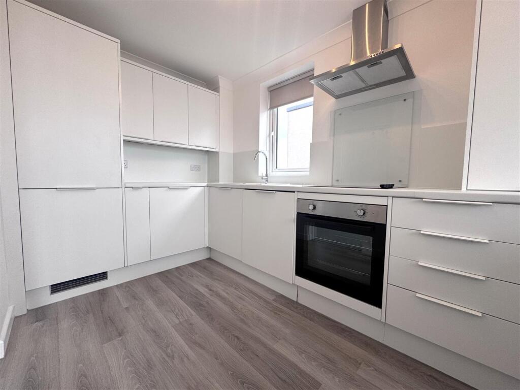 Main image of property: Marine Parade East, Lee-On-The-Solent