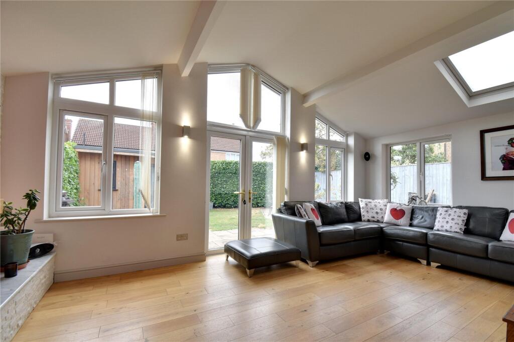 Oaktree Drive, Northallerton, North Yorkshire, DL7 photo 4