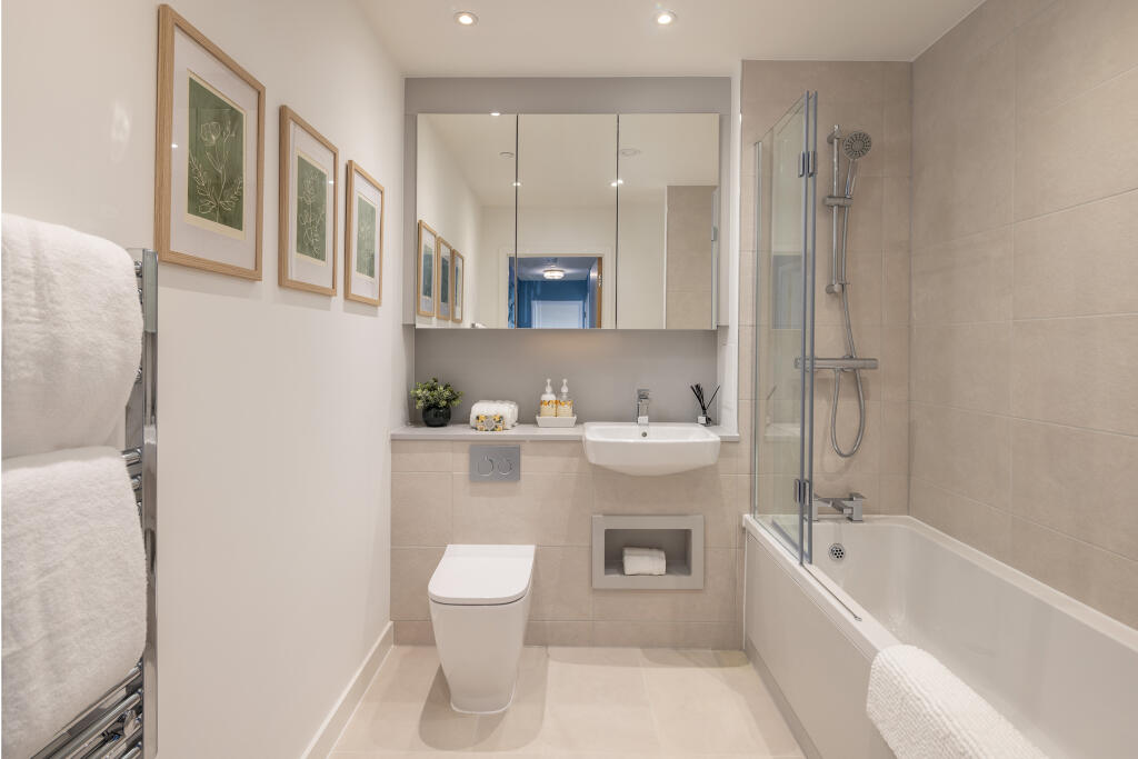 Apartment in London, The Hyde, West Hendon - More