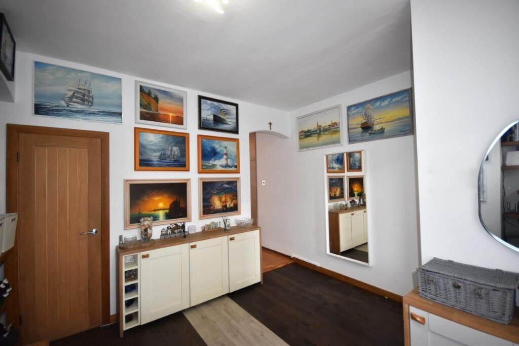 House in Goole, East Riding of Yorkshire - View 4