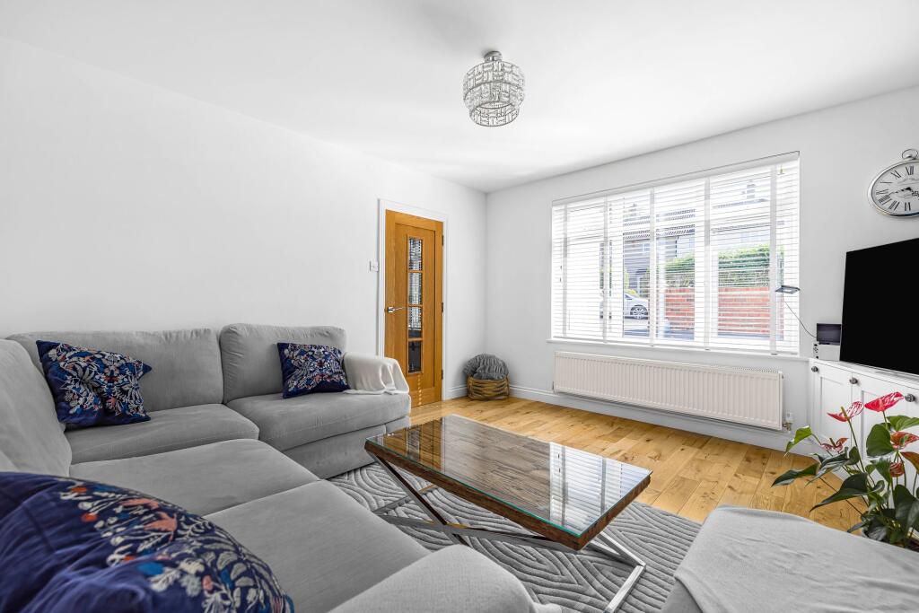 House in Croydon - View 5